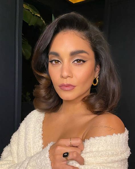 vanessa hudgens insta